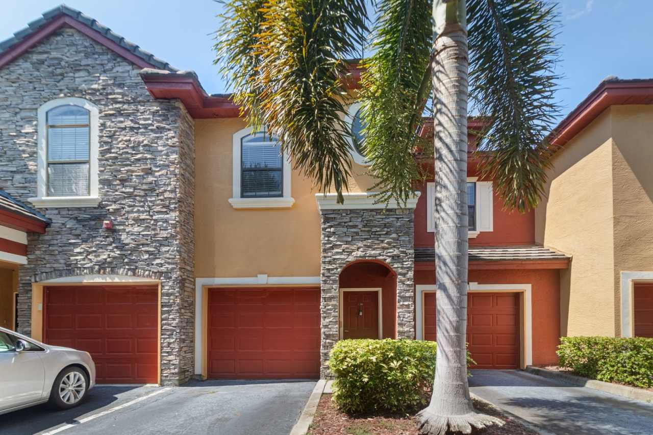 Luxury Resort-Style Townhome in Tuscany at Innisbrook For Lease!