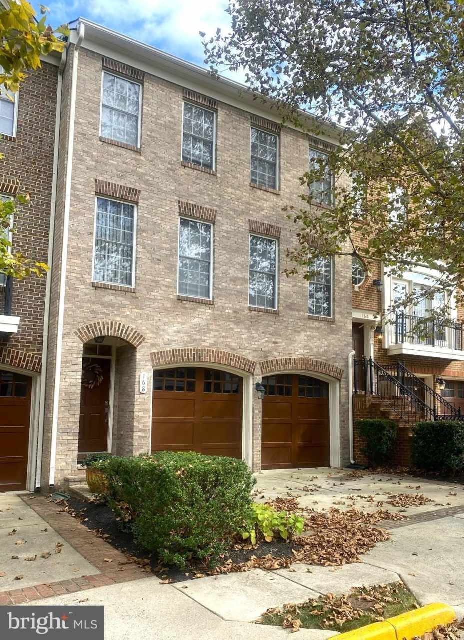 168 HERNDON MILL Circle unit: (Basement Suite)