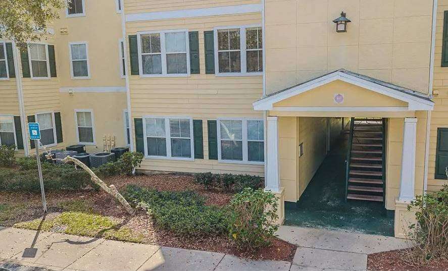 18173  Bridle Club Dr Tampa, FL 33647