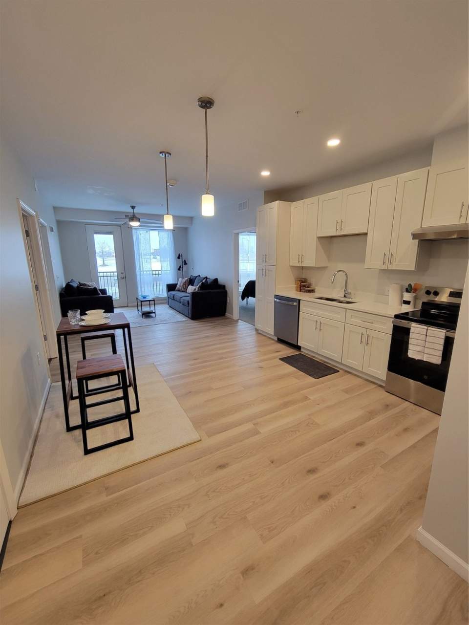 545 Market Street unit: 2505,2510