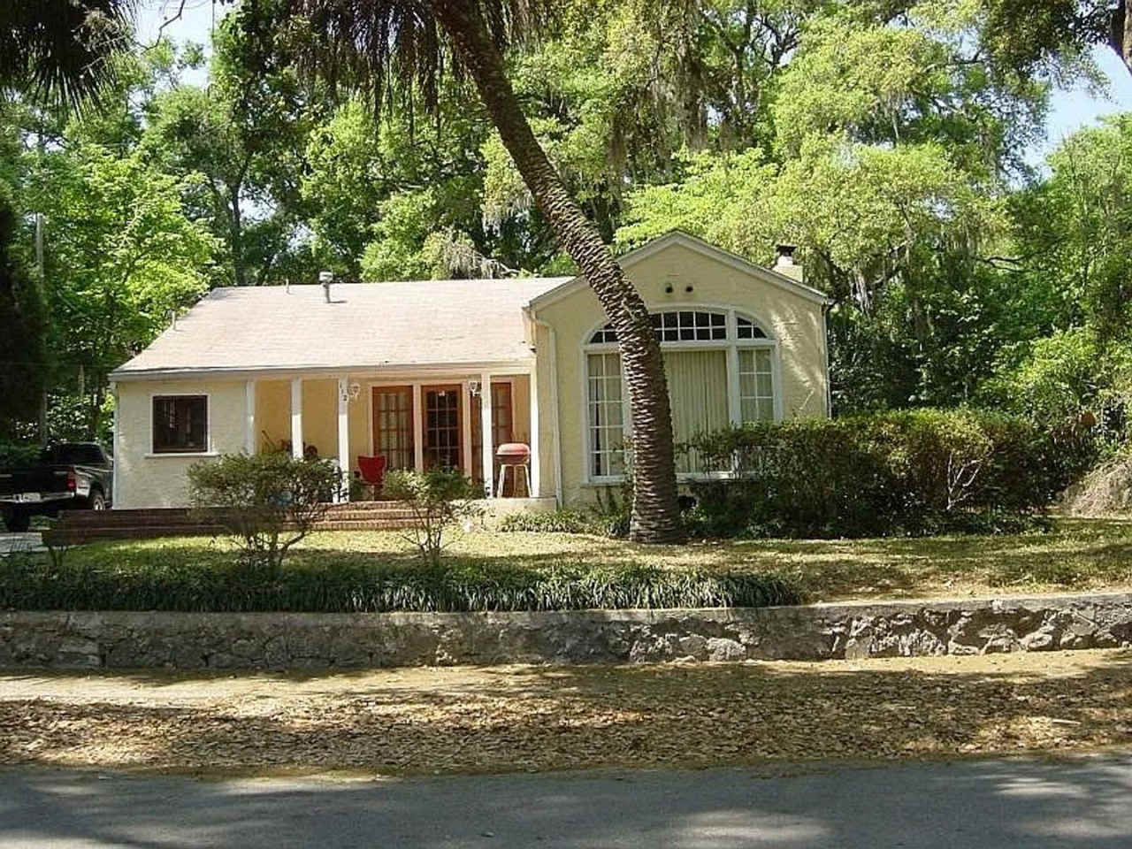 2-bed, 1-bath house near University of Florida campus
