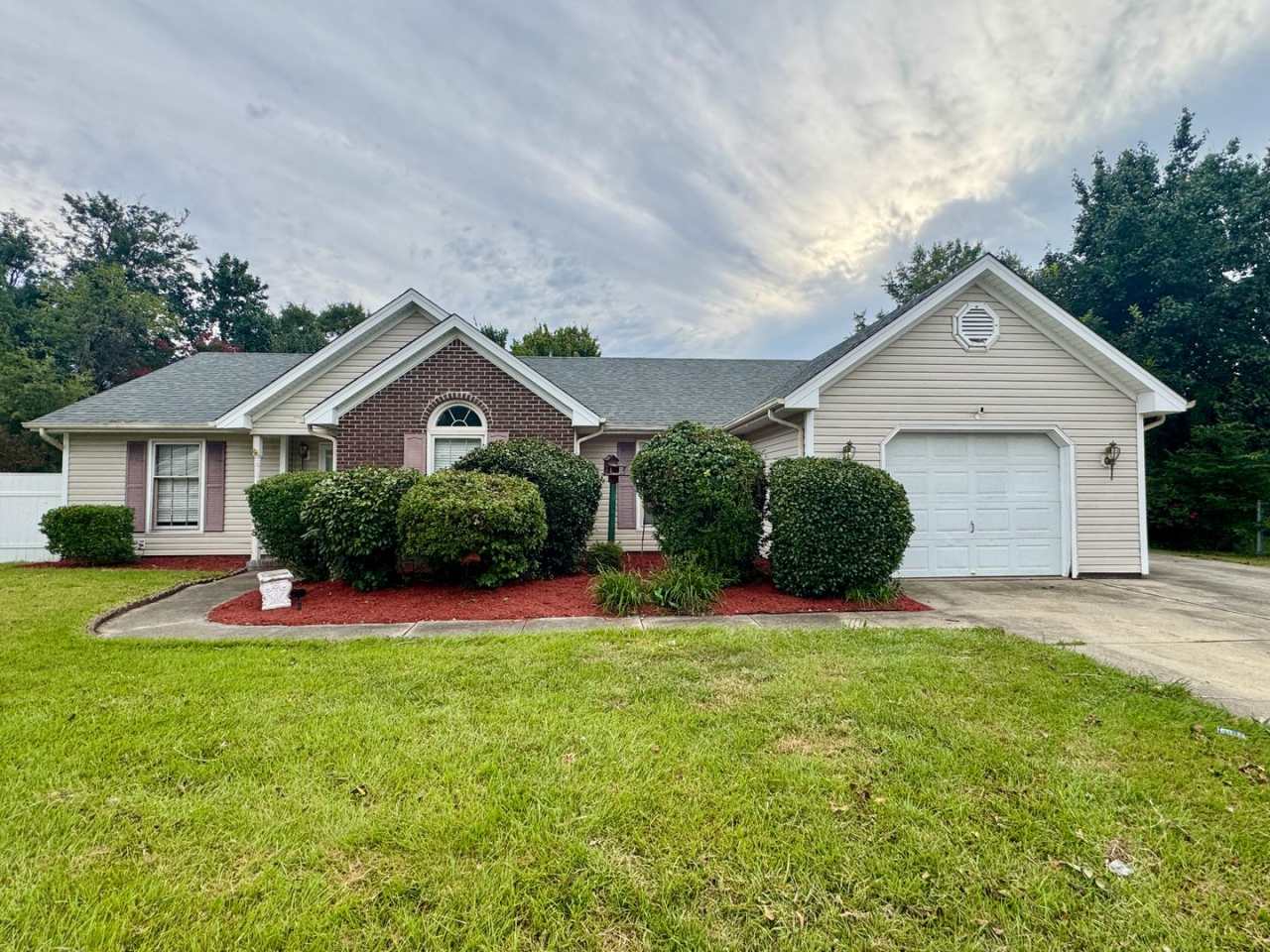 Cul-de-Sac Homesite! Tons of Room!