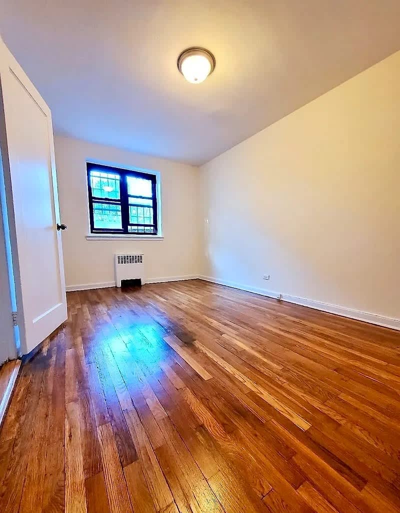 2807 Kings Hwy Apt 1G