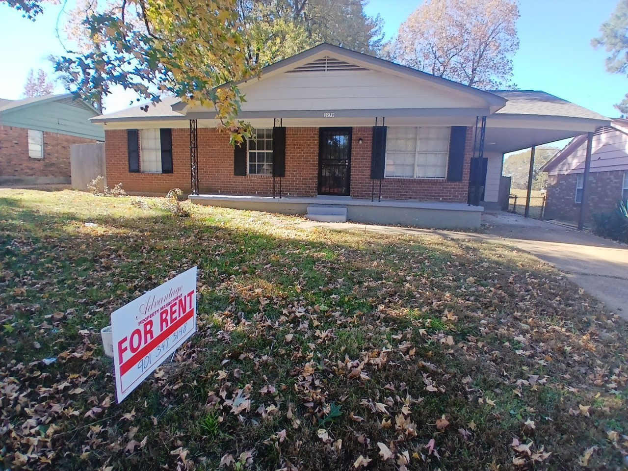 Cozy 3 bedroom 1 bath home - Open To Section 8