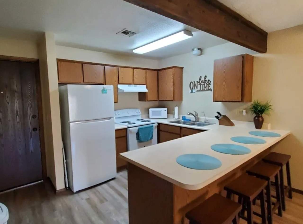 Photos coming soon! Furnished Condo- 1 bed 1  1/2 bath