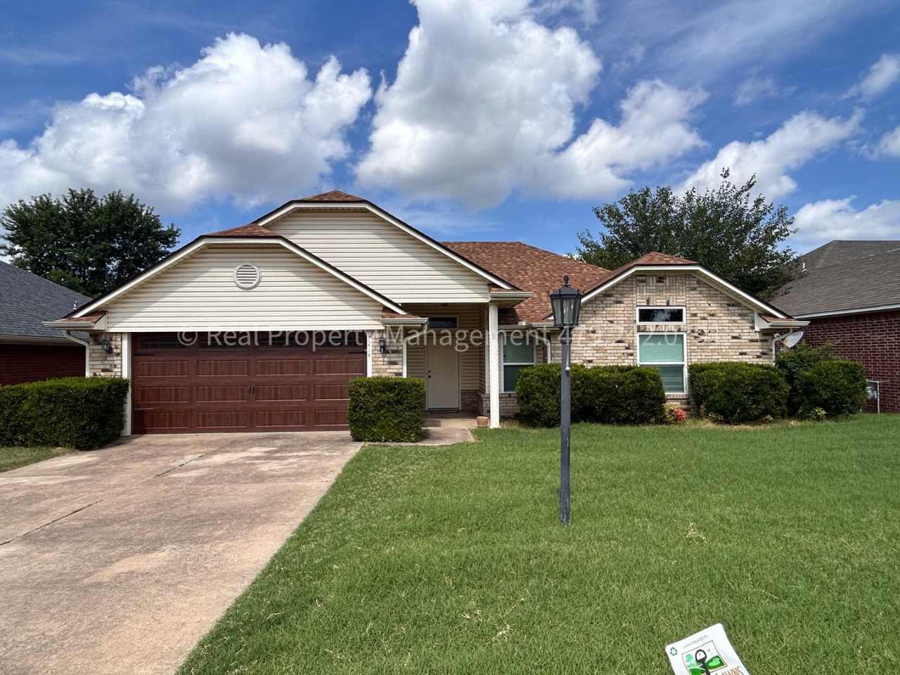 July move in! Beautiful 3 Bedroom 2 Bathroom Home In Fort Smith