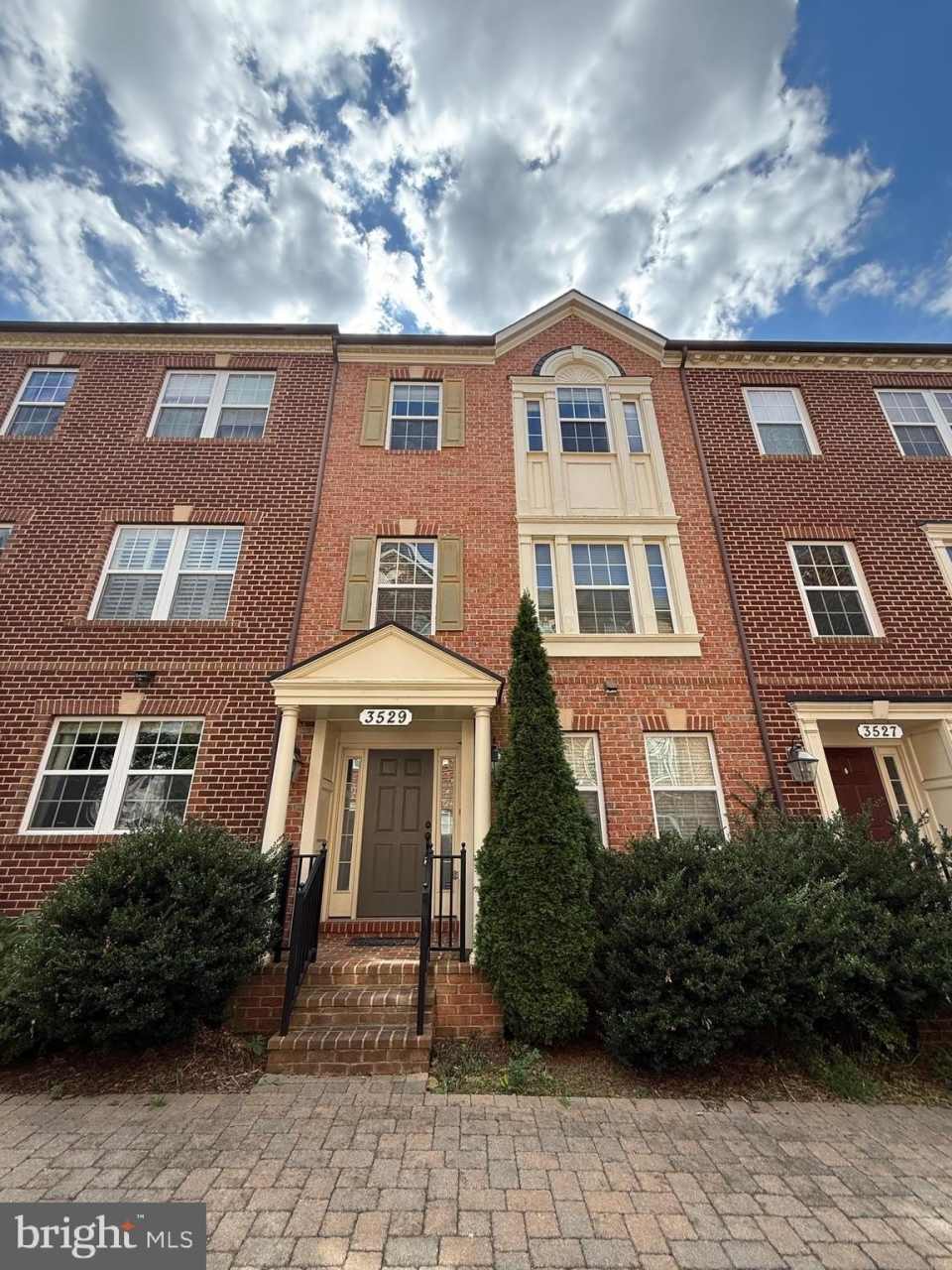 3529 SPRIGG S Street