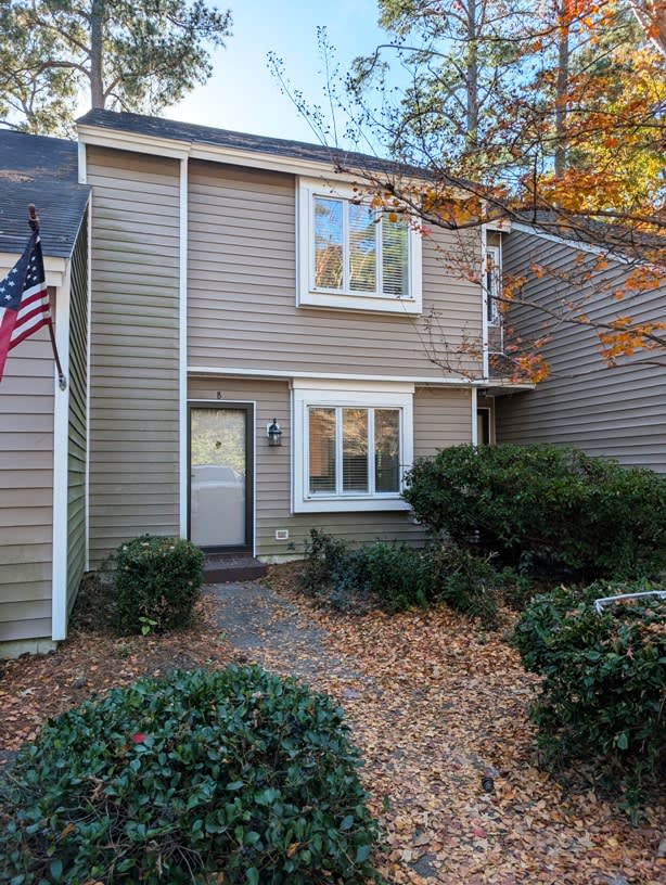 3501 Christopher Dr Nw