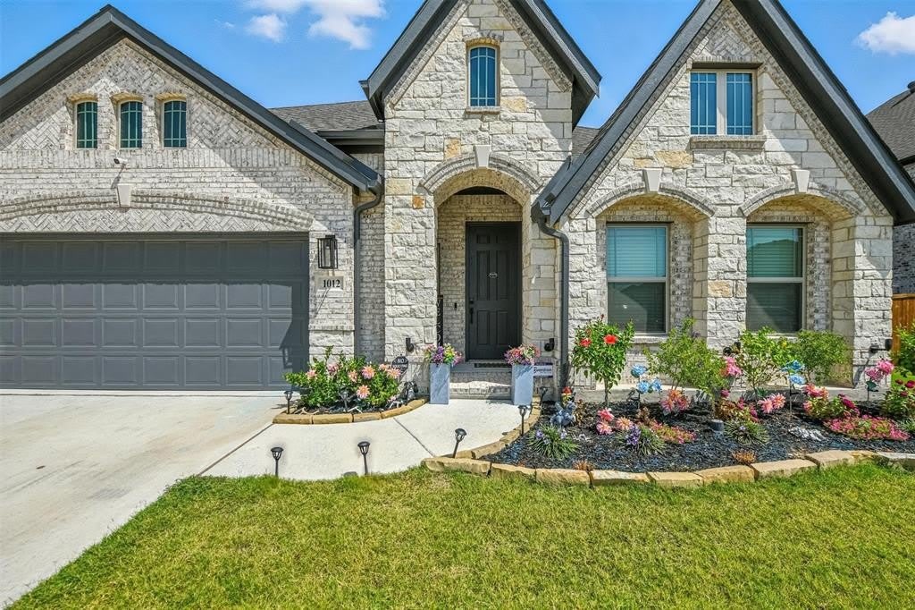 1012 Emerald Trace Drive