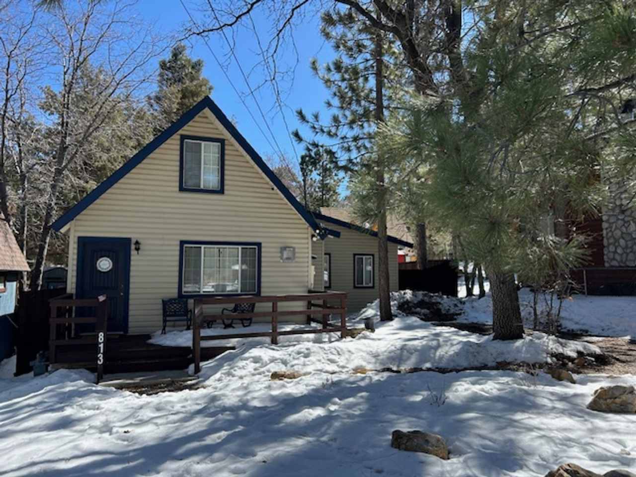 3 bed / 2 bath furnished home. 6 month rental