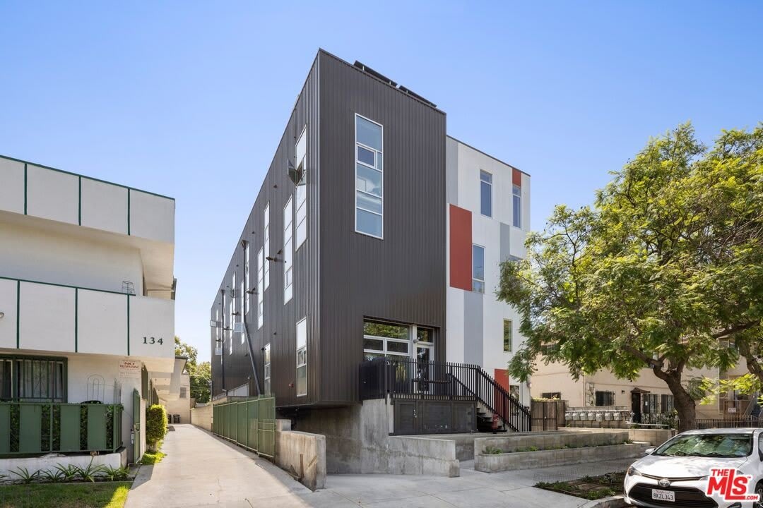 140 S Gramercy Pl unit: 1