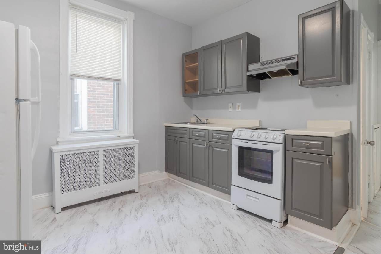 3728 N 15TH Street unit: 2Nd Fl