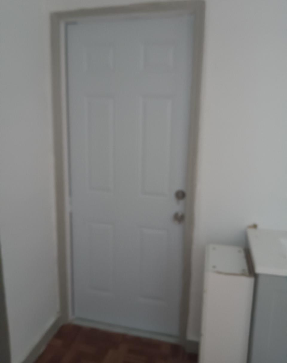 8612 North Lexington Drive