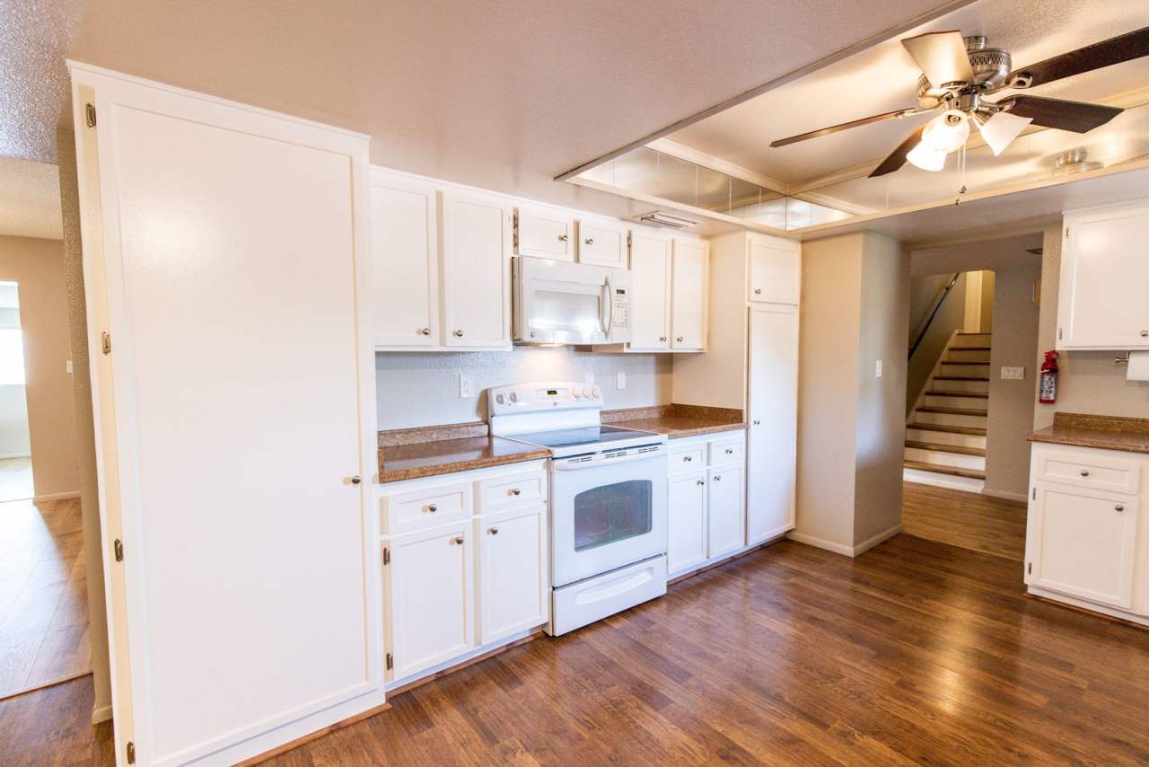 6 Bedroom 3.5 Bathroom Tri-Level Home In Tempe close to ASU