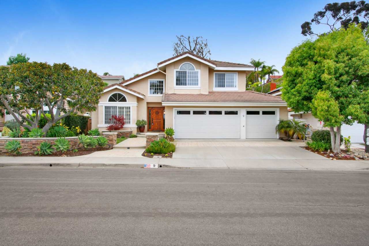 3 Bed 2 1/2 Bath | 2 Story Home Lactated in Chapparrosa Park, Palisades, Laguna Niguel