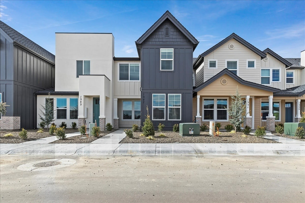 Pine43 Townhomes