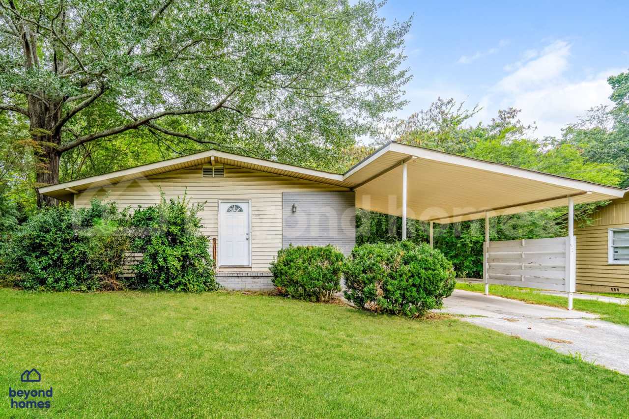 Cozy Comfort Meets Classic Charm in Killough Springs!