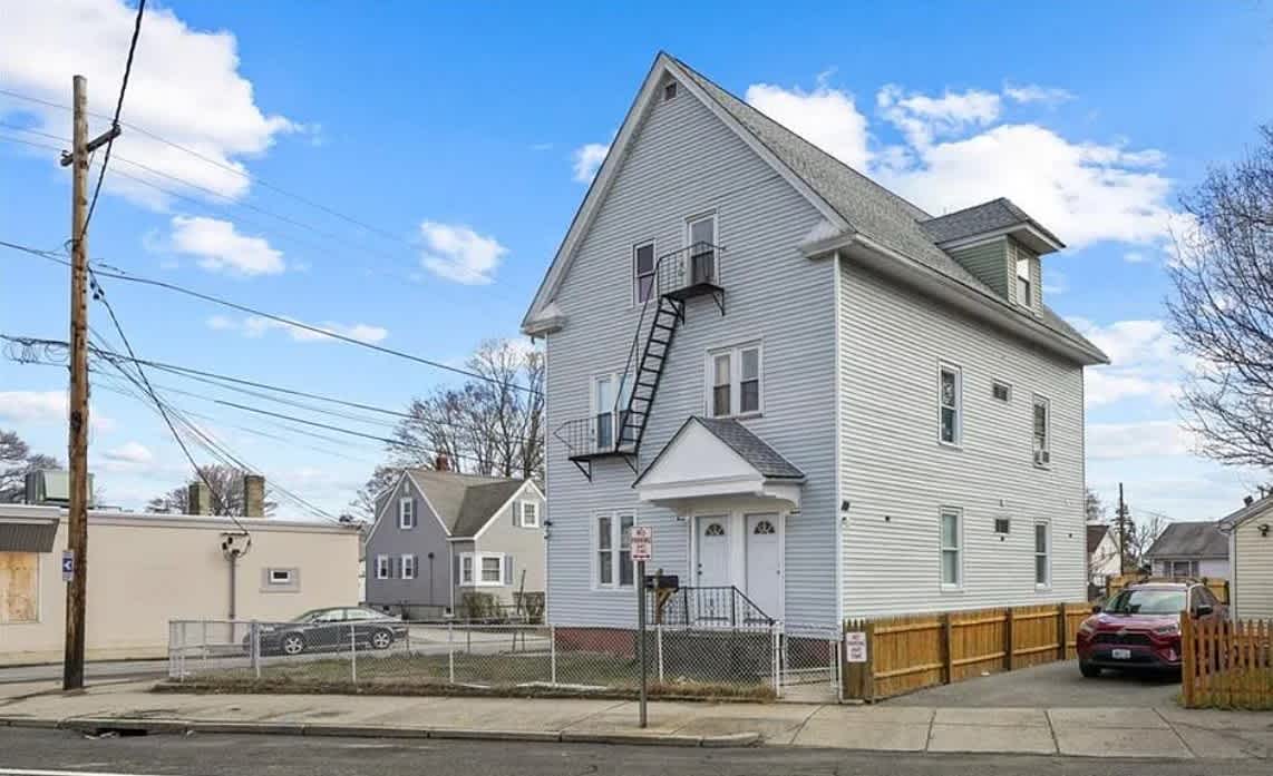 471 Smithfield Avenue - 2