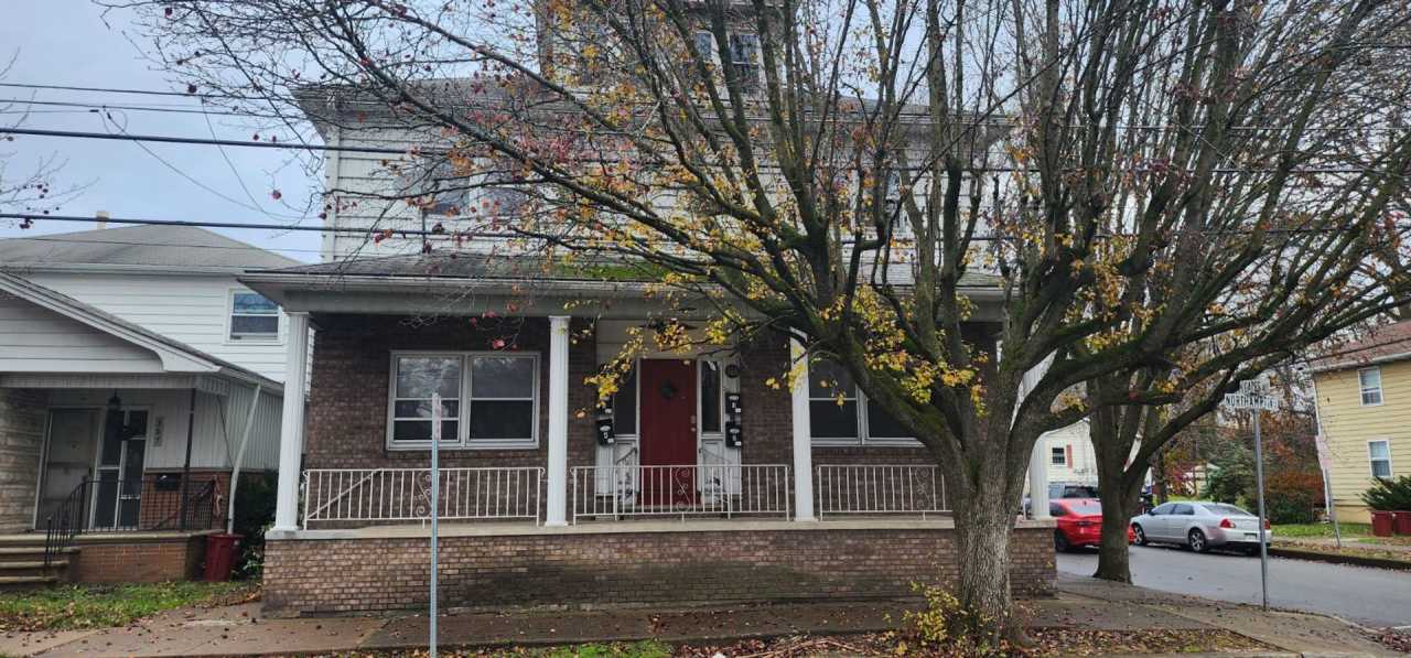 Newly Renovated 1-bedroom, 1-bathroom apartment on Northampton Street in Kingston is now available!