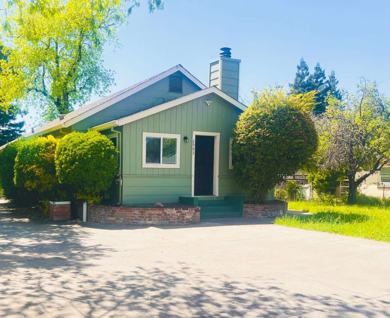 3 Bedroom House, Available Now!