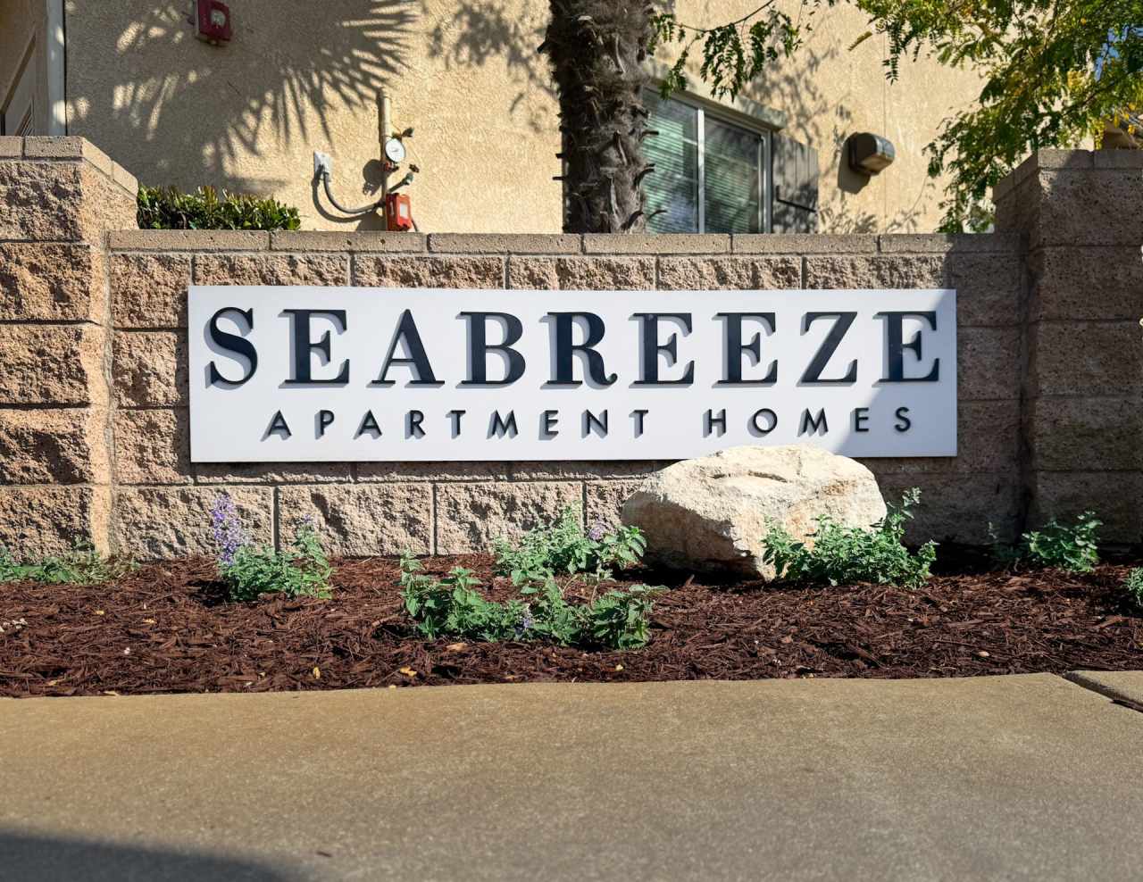 Seabreeze Apartment Homes - www.seabreezeapartmentslompoc.com