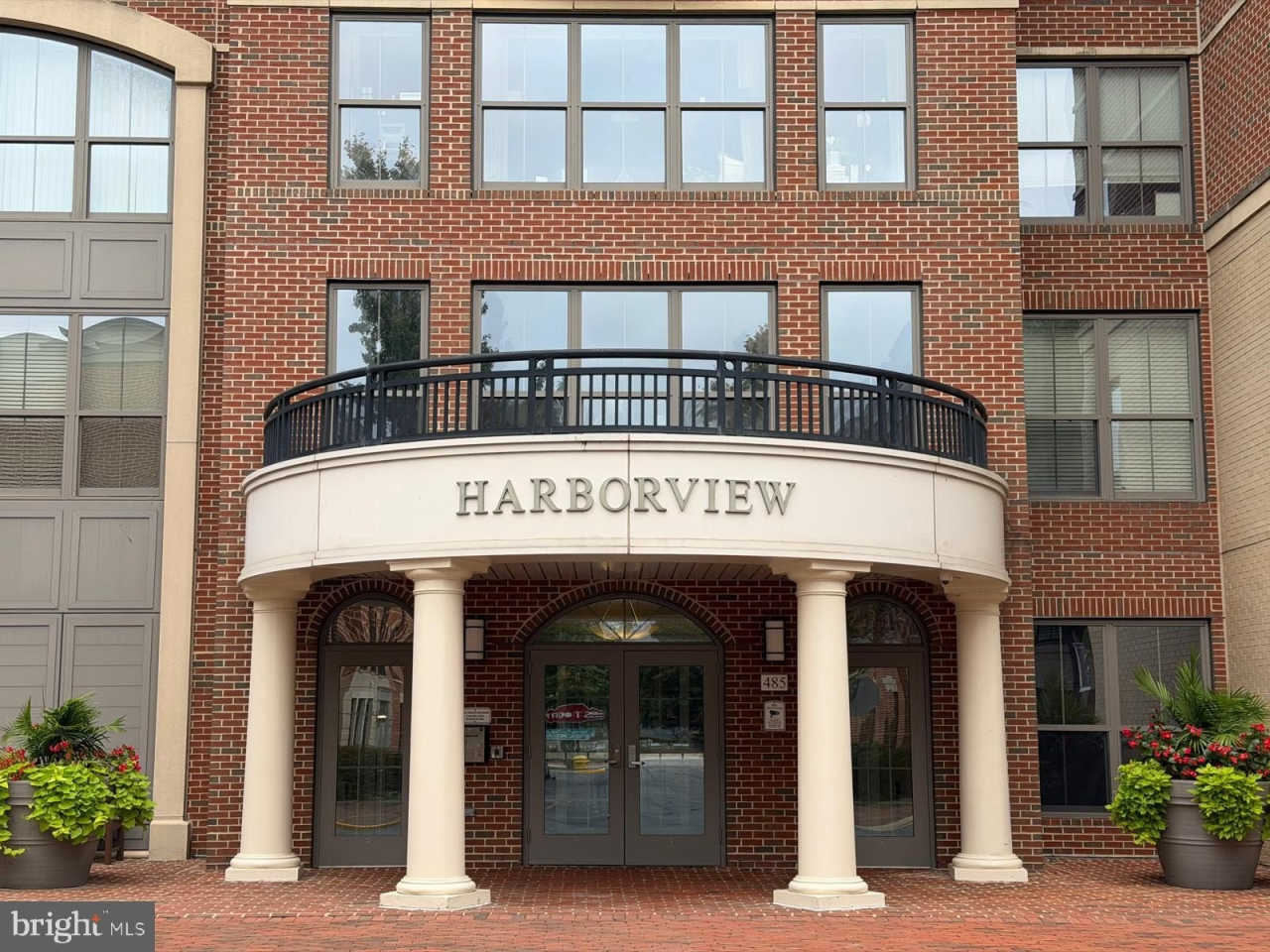 485 HARBOR SIDE Street