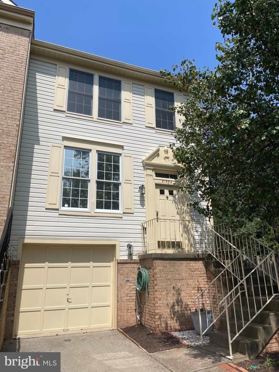 21924 GREENTREE Terrace