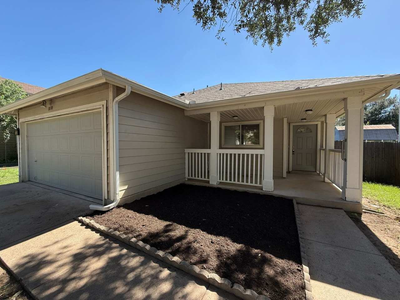 SFH - GEORGETOWN **2wks free rent qualified app  lease through 5/31/27**