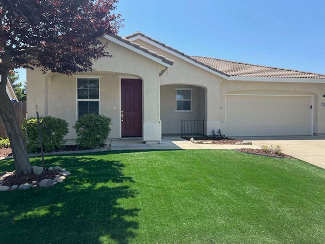 Single Story 3 Bedroom Home in Lincoln Across from Machado Park