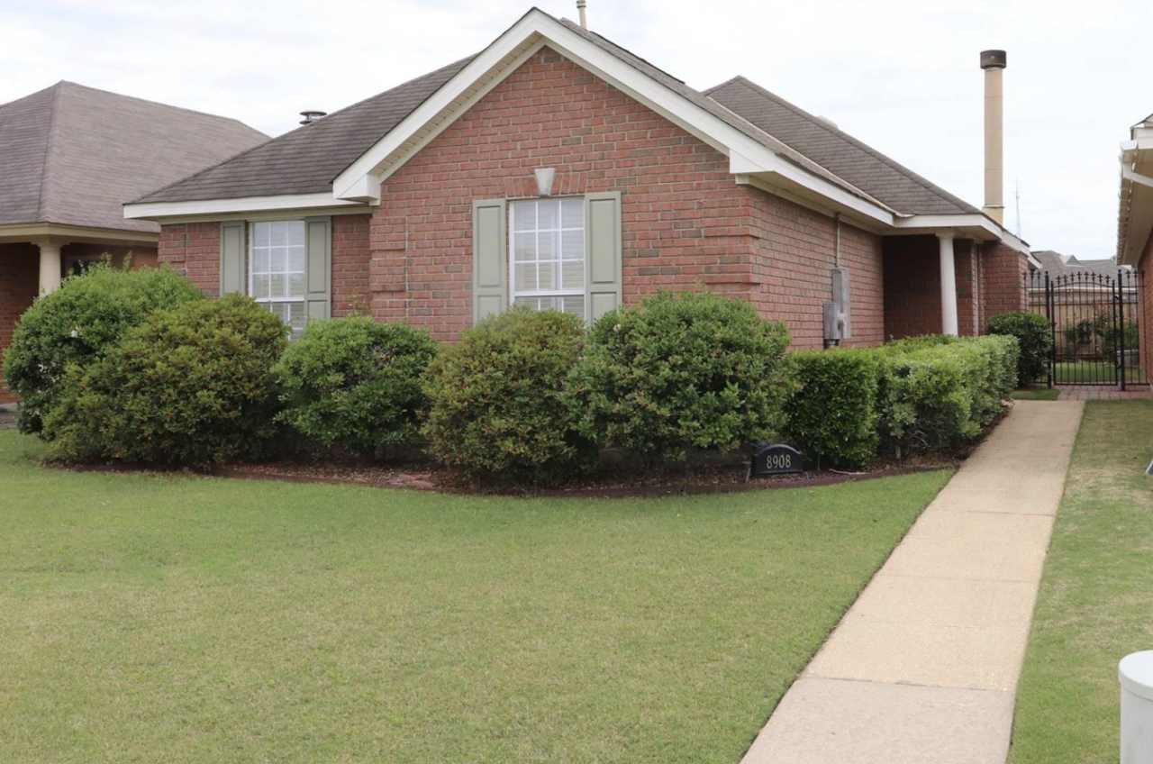 8908 Asheville Drive