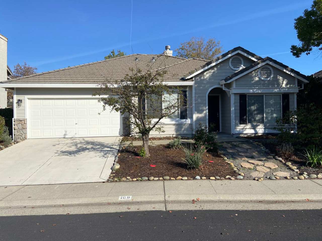 Cobble Hills Community - 3 Bdrm, 2 Bath