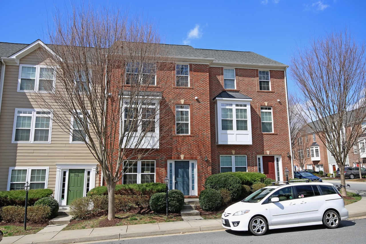 Spacious Cherry Hill Townhome