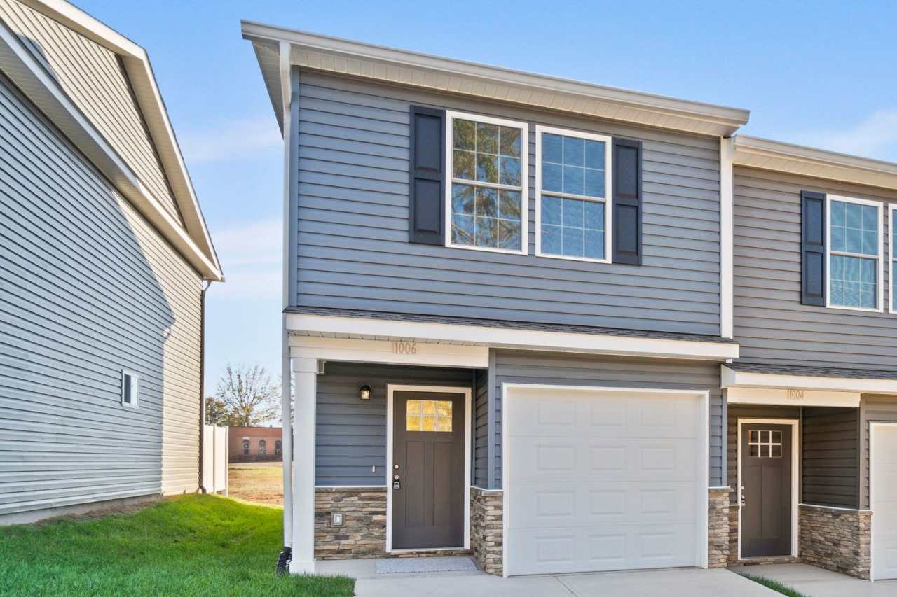 1006 10th St NE, Hickory