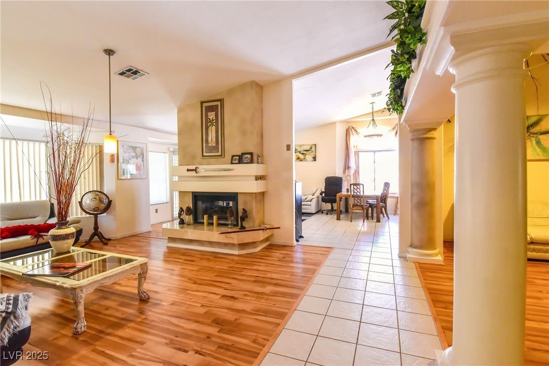 2815 Via Bel Mondo Street