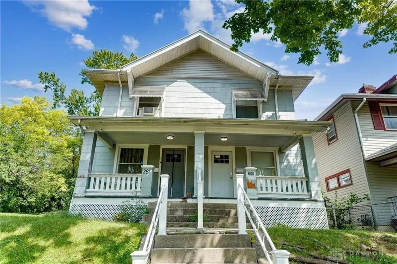 Beautiful Apartment Living