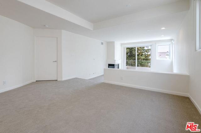 15425 Antioch Street