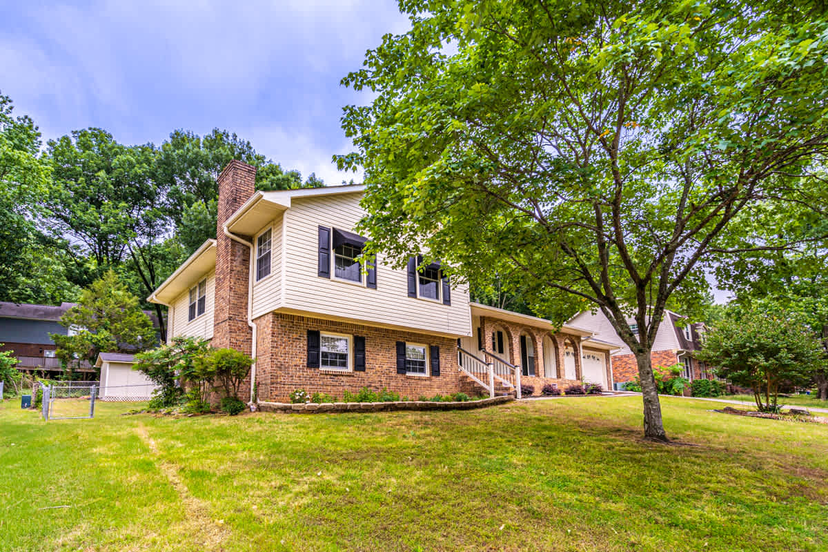 10215 Melanie Drive Southeast