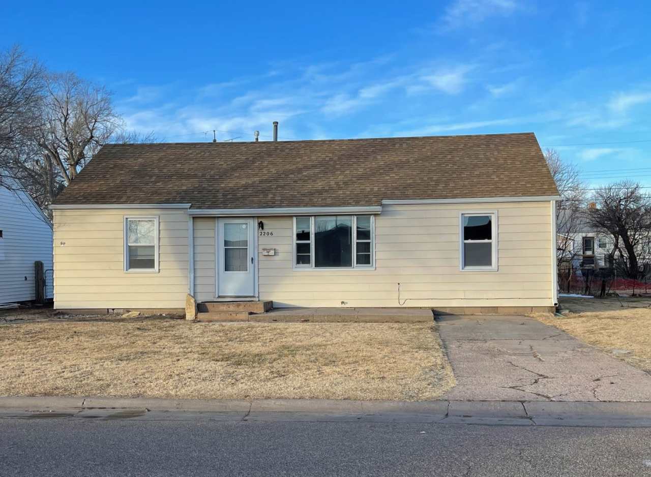 3 Bedroom, 1 bathroom House