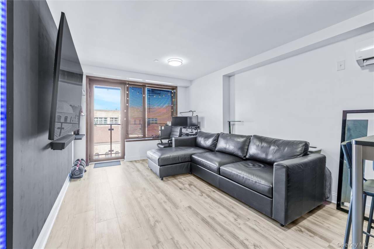 30-63 31st Street unit: 605