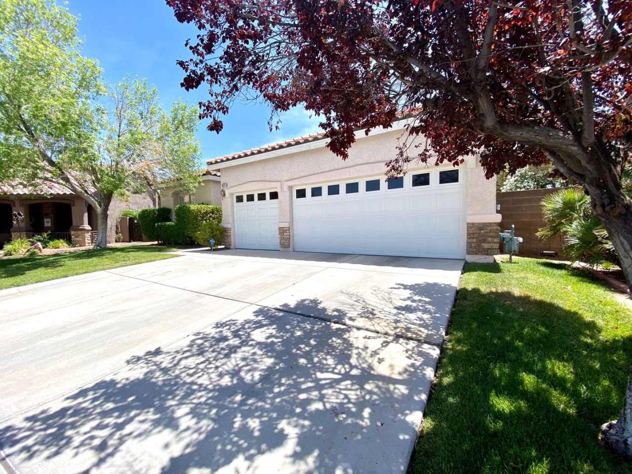 Furnished 4 Bedroom Pool Home - 6 month lease