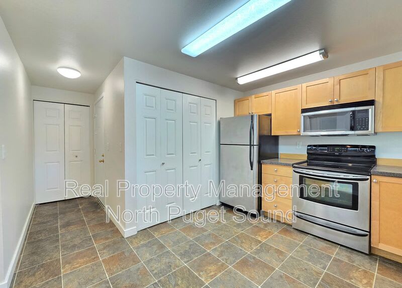 6700 NE 182nd St C304