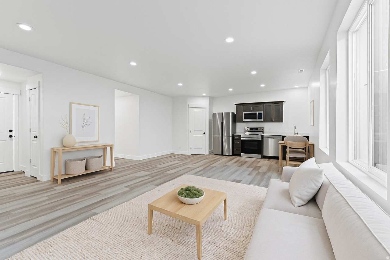 7948 N BRISTLECONE Rd