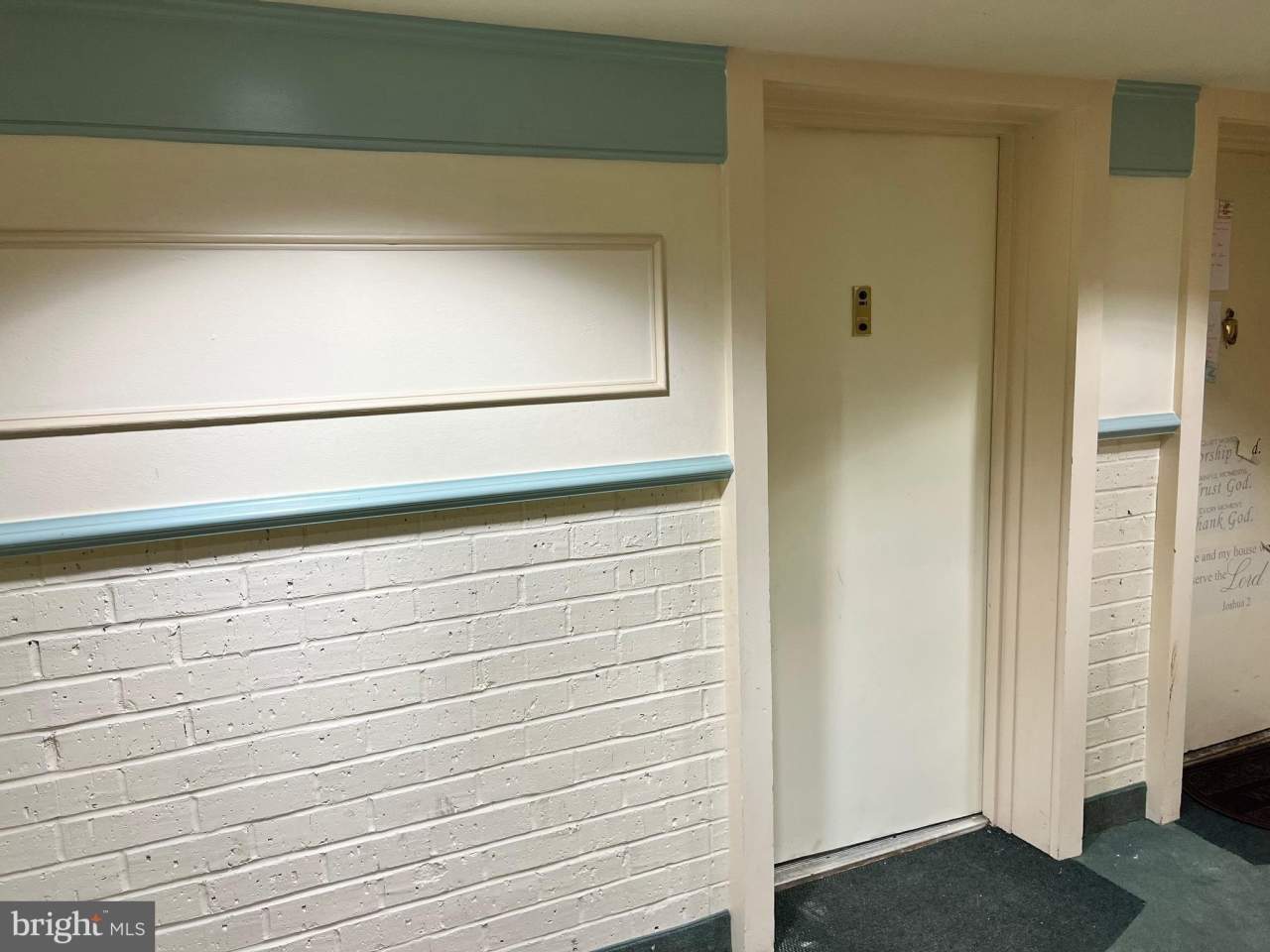 7927 MANDAN Road unit: 301