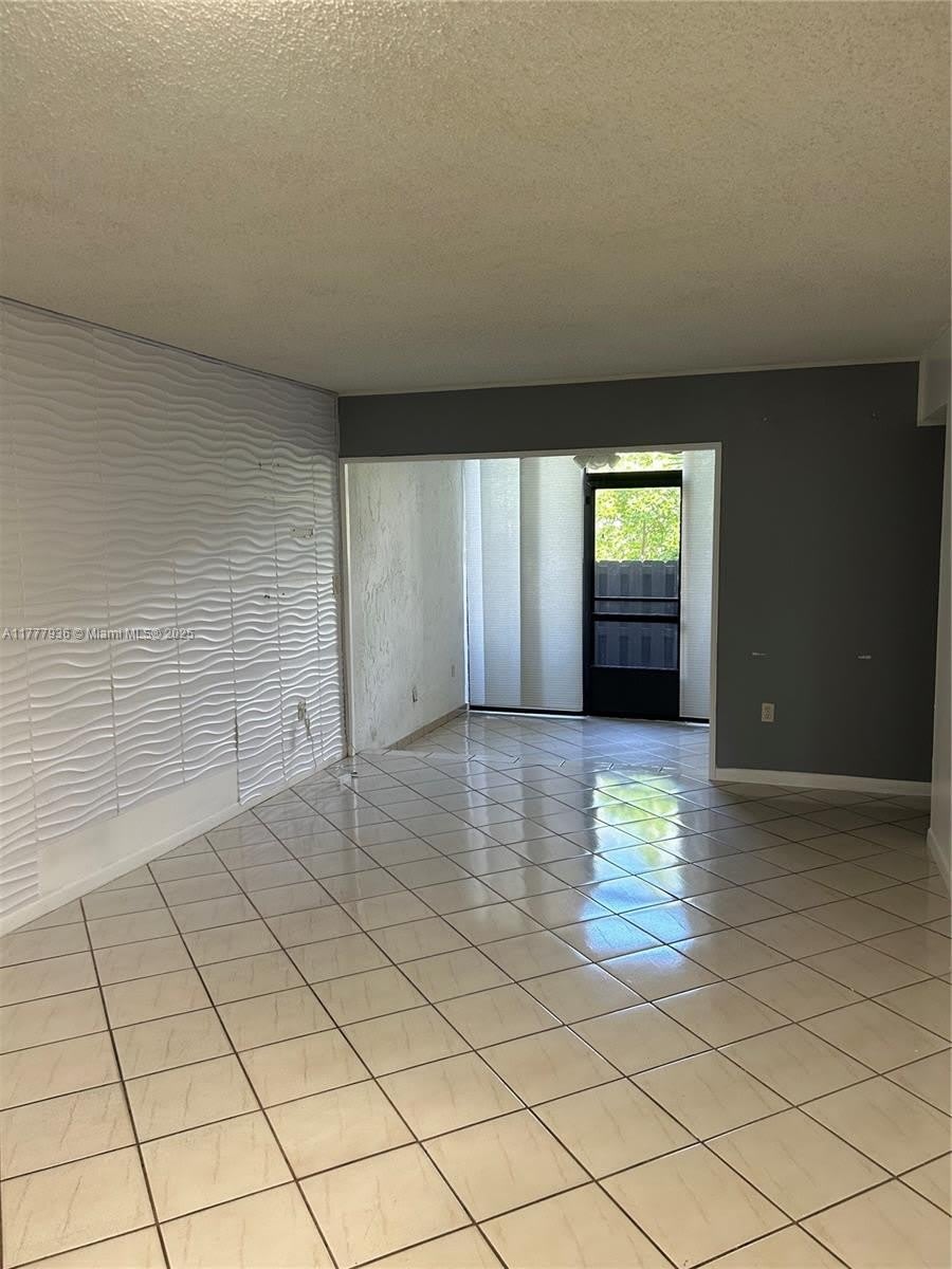 9445 Fontainebleau Blvd