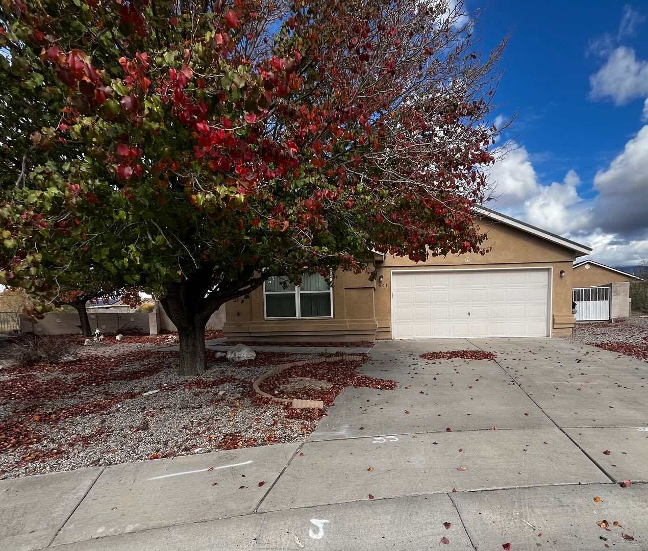 Beautiful 3 bedroom located in s.e heights