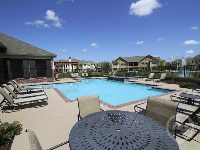 Mansions at Ivy Lakes