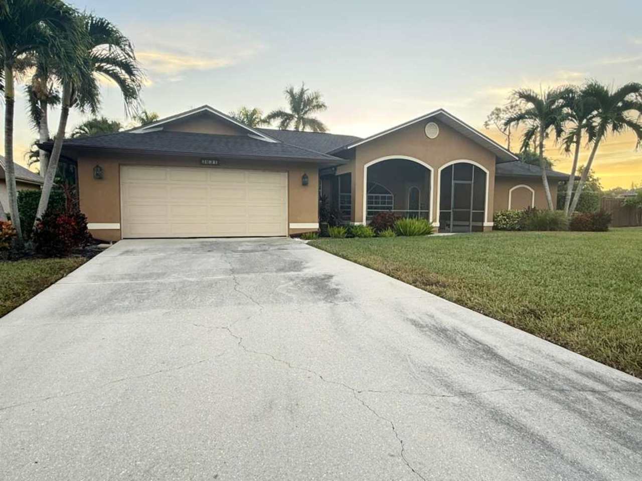 4BR / 2BA Pool Home Near the Beach – Bonita Springs, FL