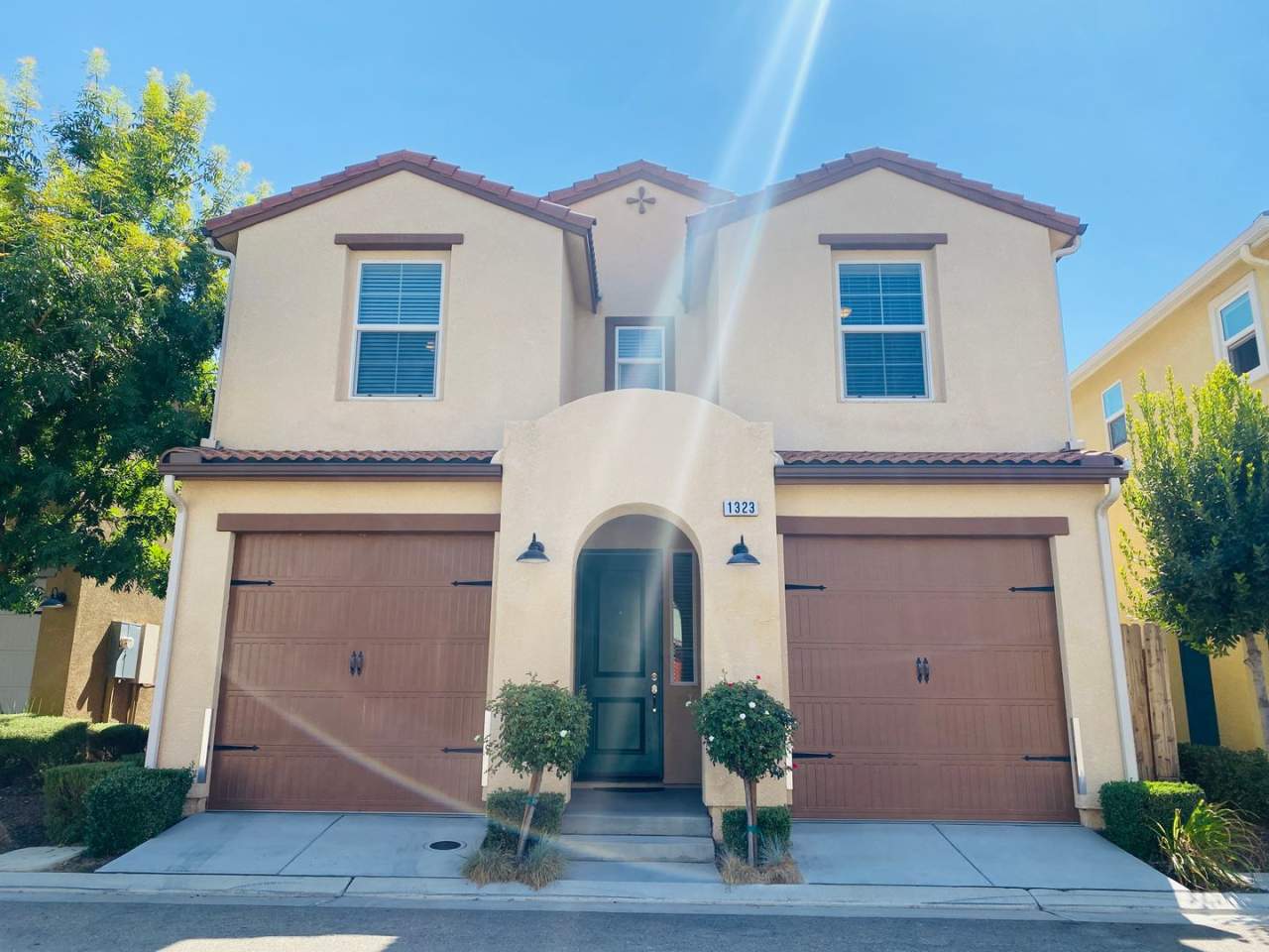 $2,195 DeWolf  Barstow, 3 Bedroom - Joy Dr, Clovis / Community Pool