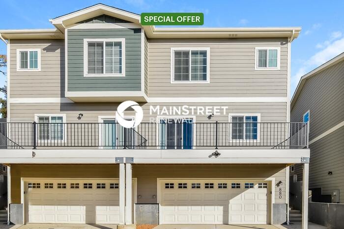 880 Promontory Rock Grove