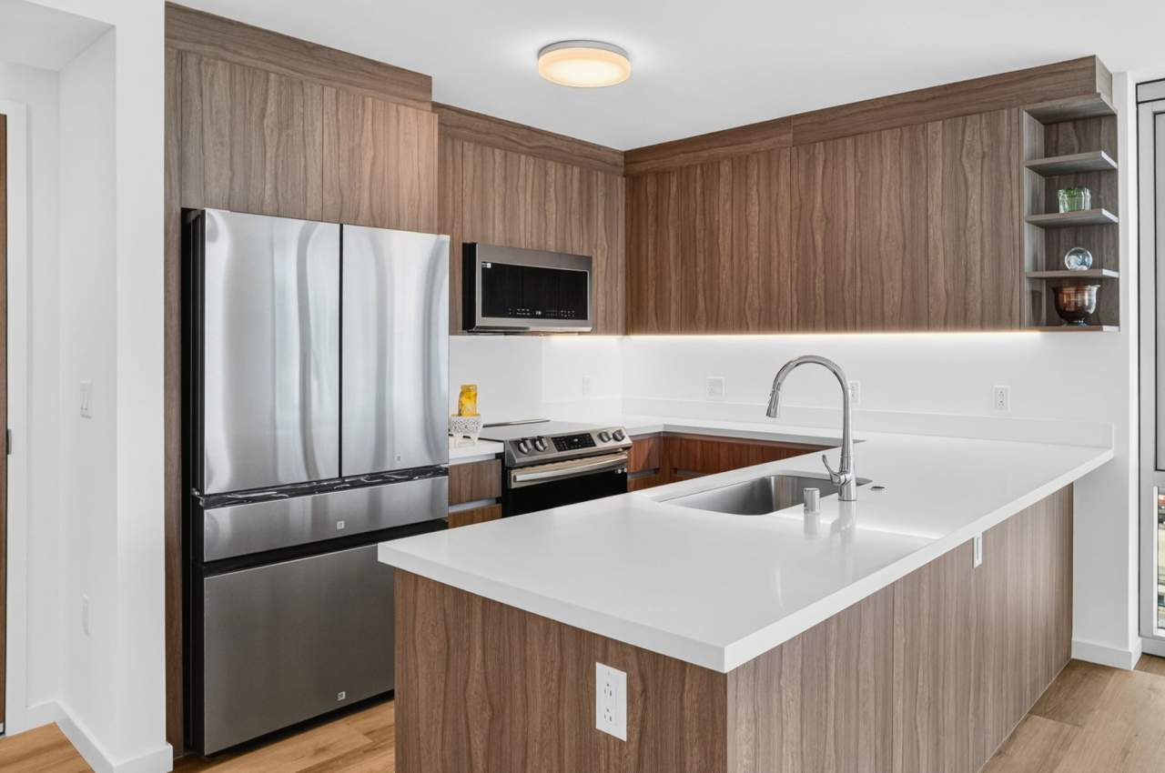 1515 Liona St #700 - 1